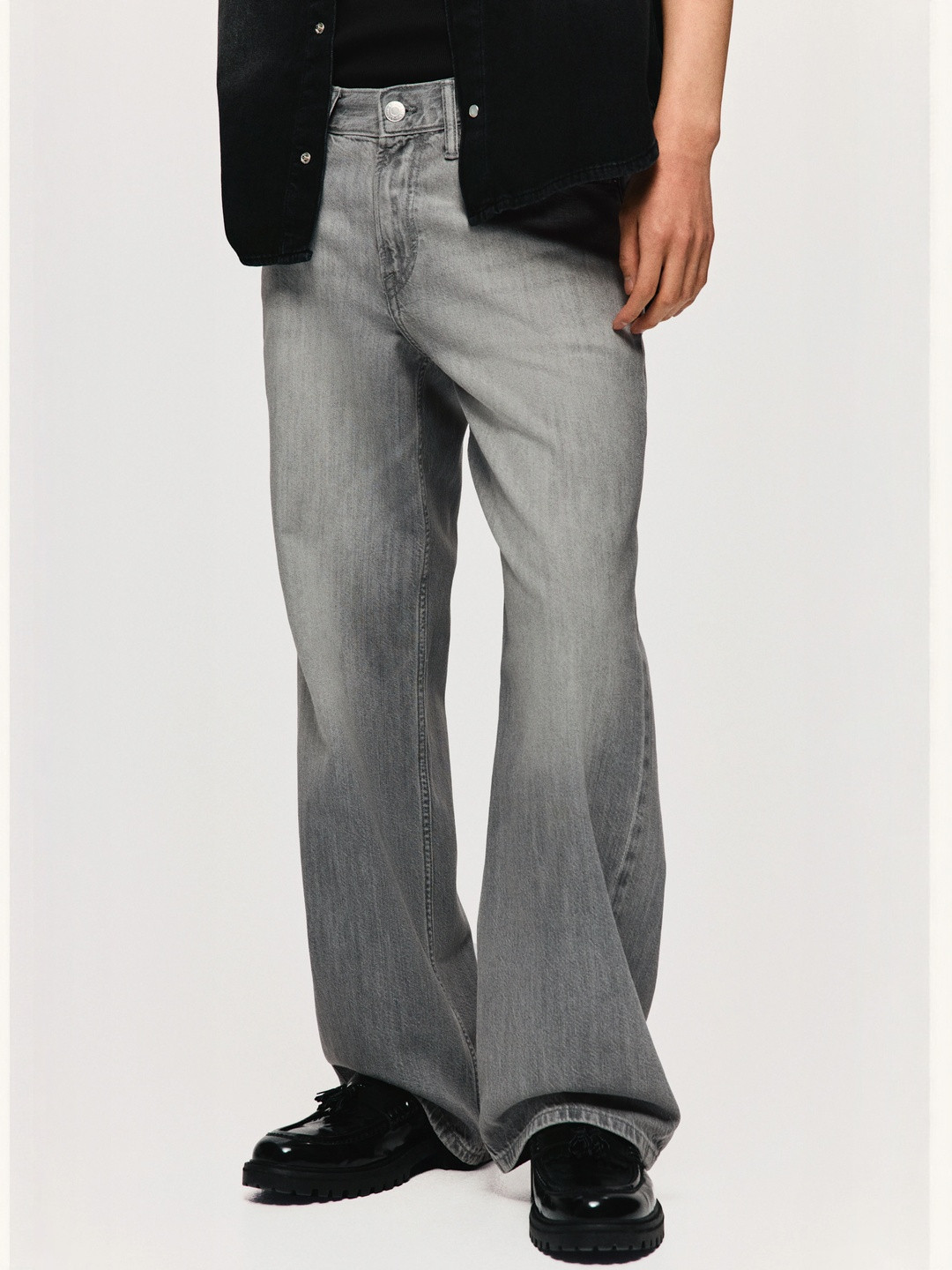 H&M Straight Loose Lightweight Jeans