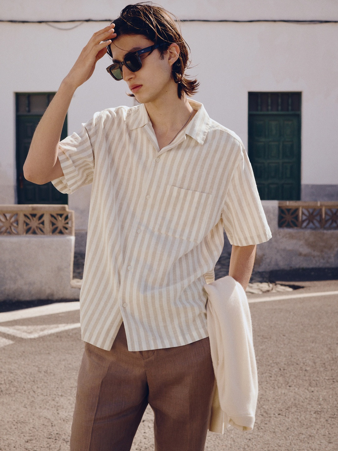 H&M Regular Fit Short-Sleeved Linen-Blend Shirt