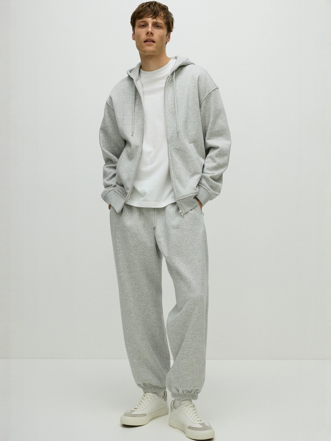 H&M Men Grey Melange Solid Regular Fit Joggers