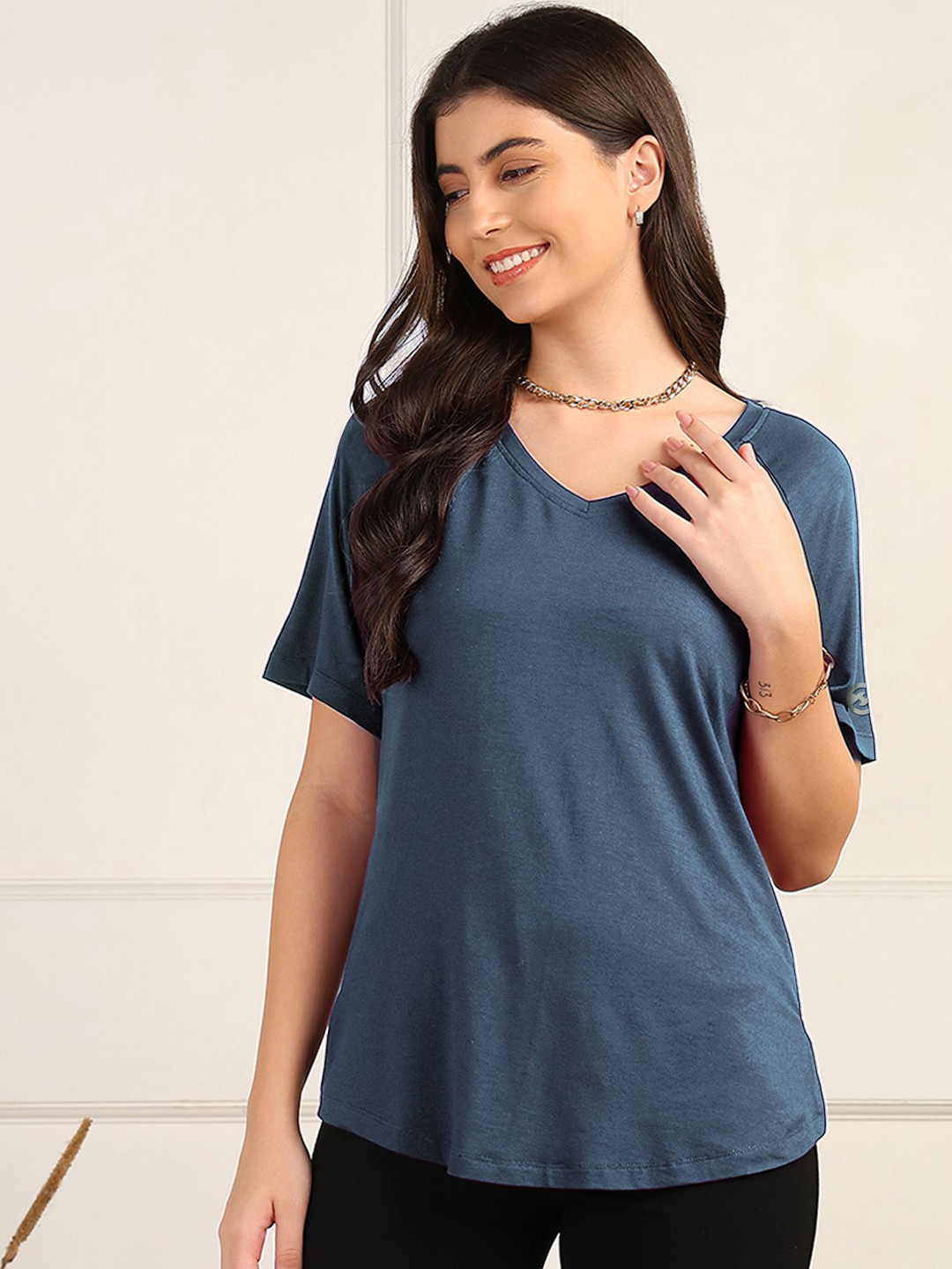 House Of Zelena V-Neck Maternity Side Zip Top