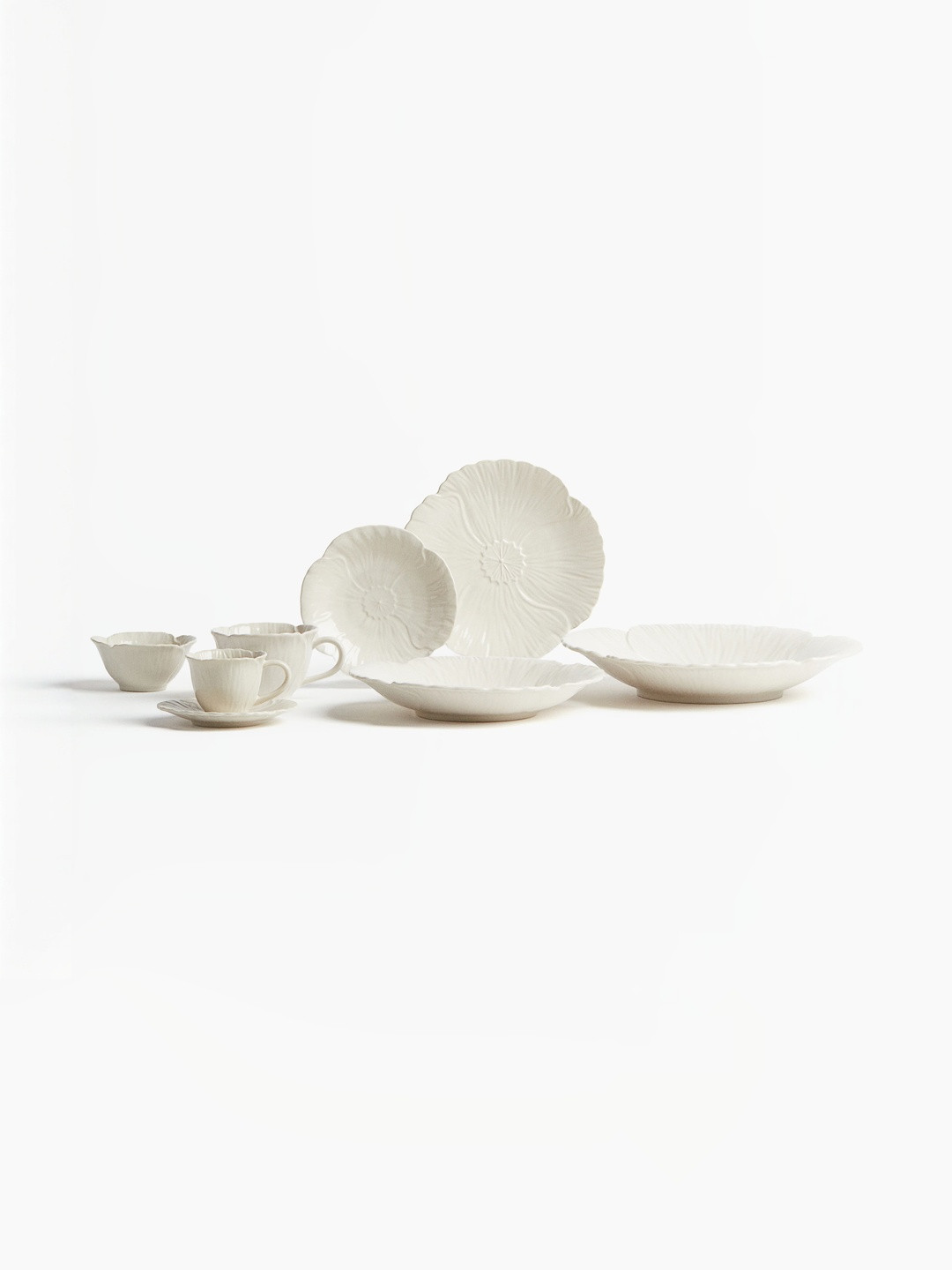 H&M White Stoneware Serving Plate
