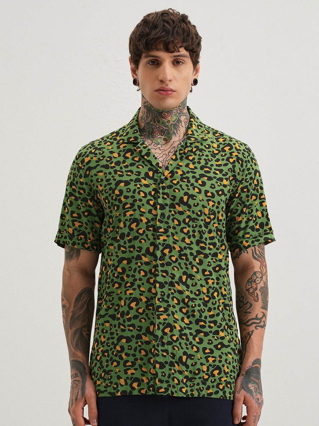 Banana Club Men Classic Animal Printed Casual Shirt
