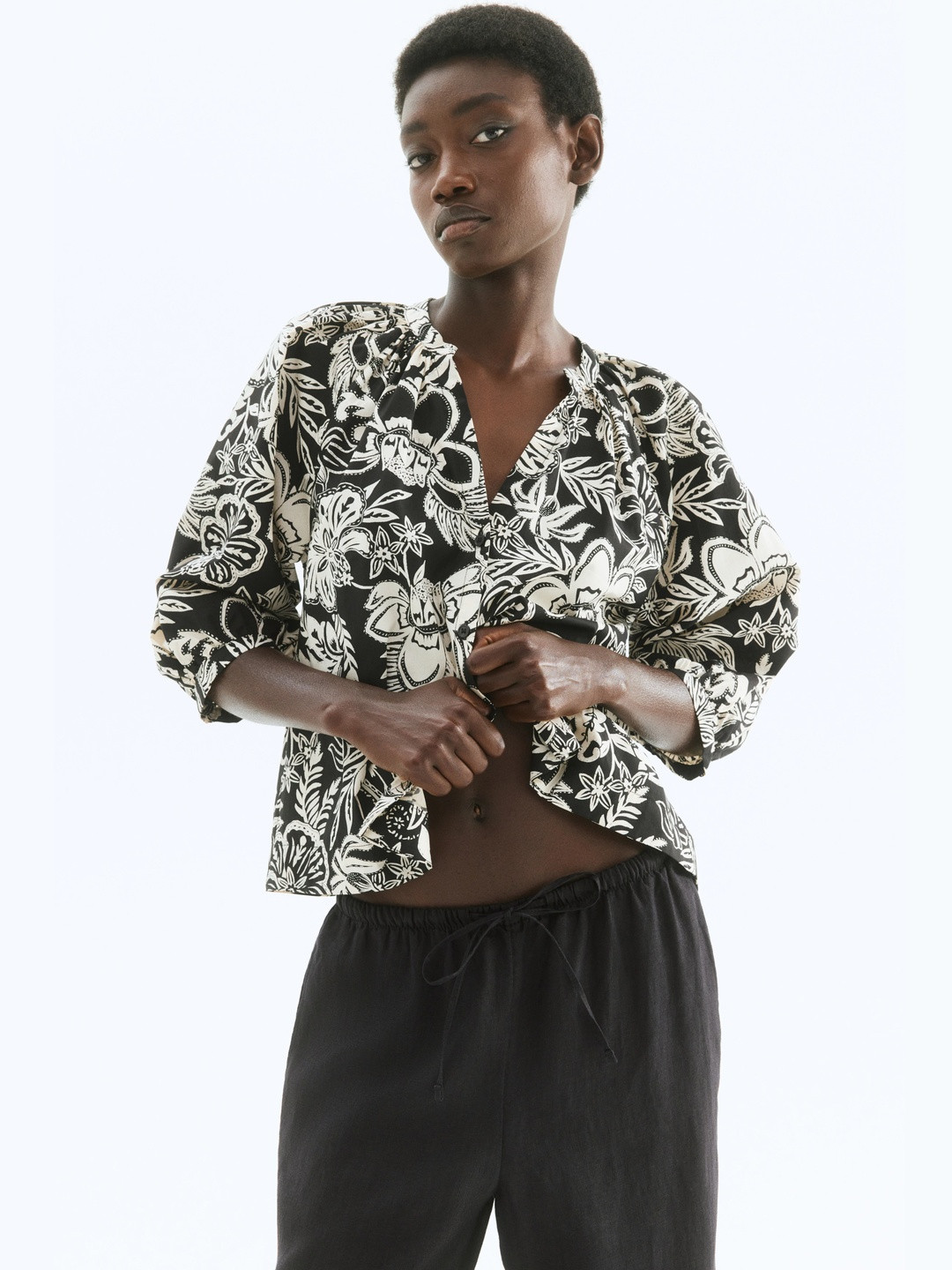 H&M Balloon-Sleeved Poplin Blouse