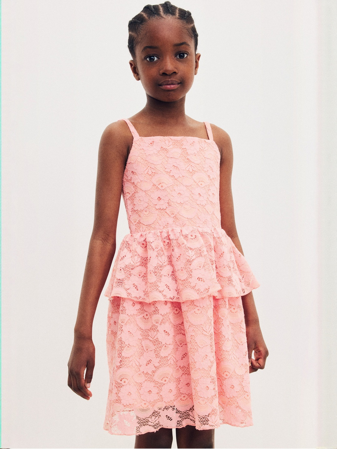 H&M Flounce-Trimmed Lace Dress