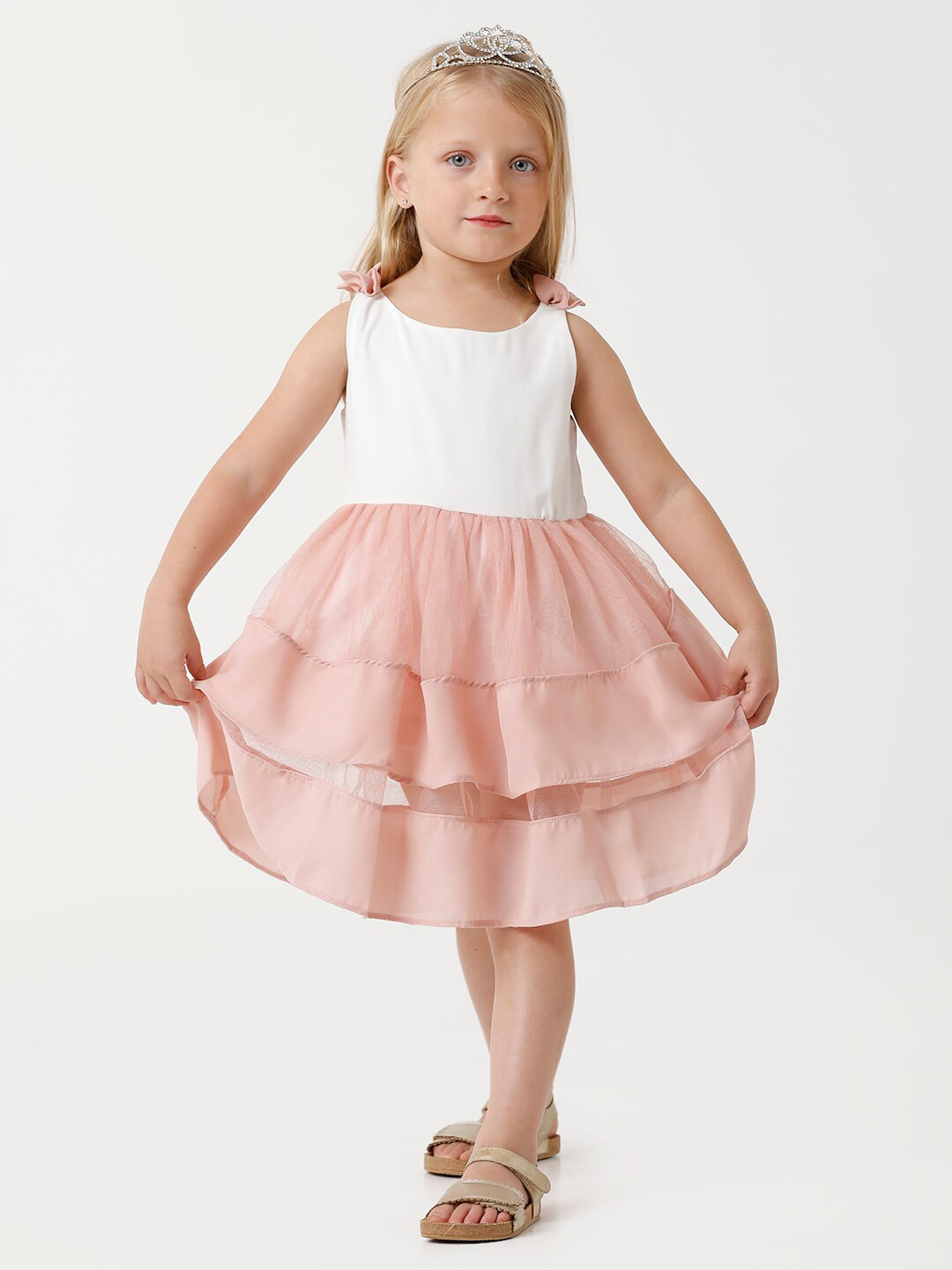 KATE & OSCAR Peach-Coloured & White Colourblocked Colourblocked Chiffon Dress