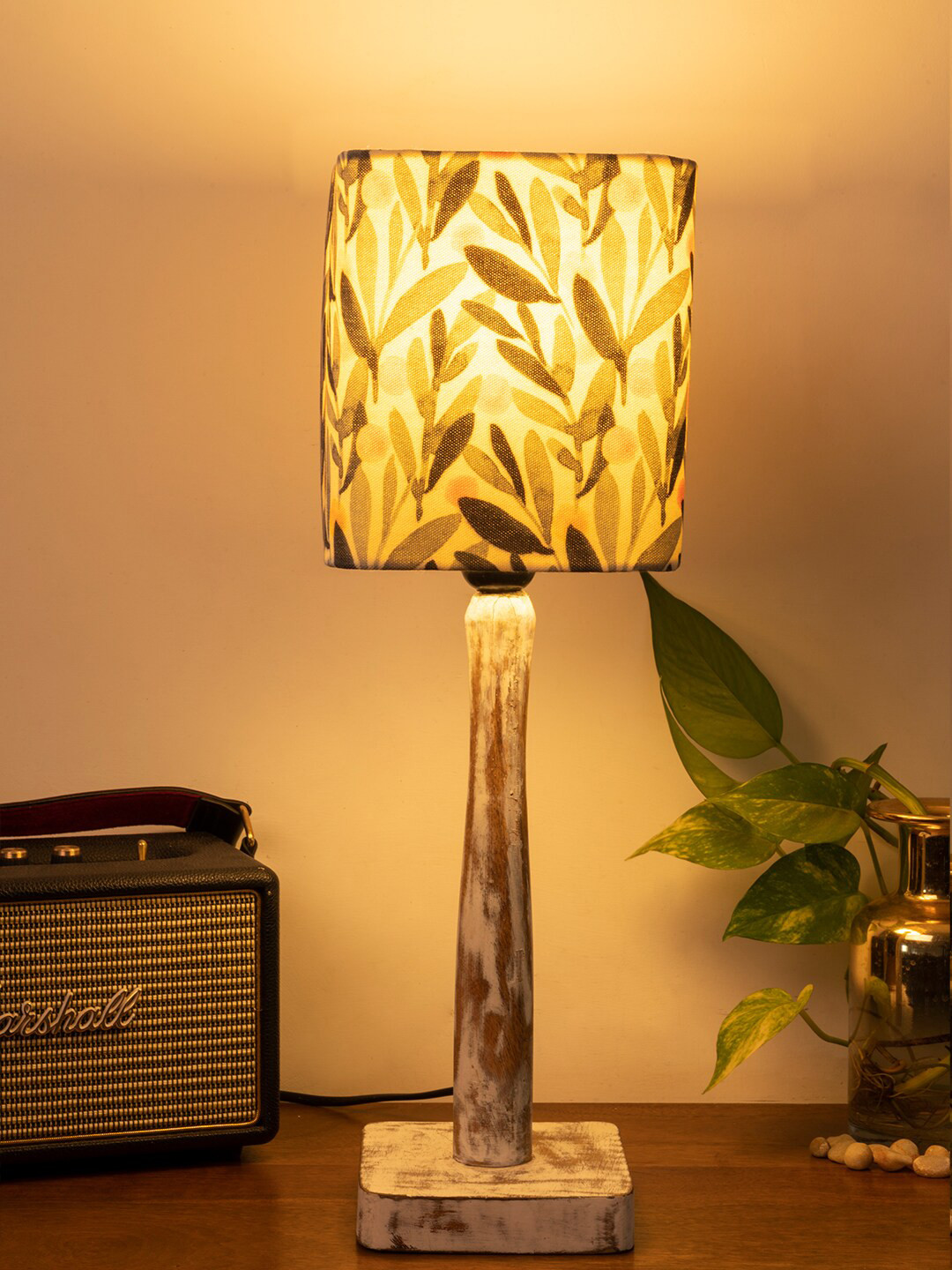 green girgit Yellow Table Lamp With Leaves shade