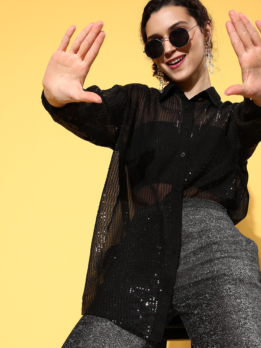 SASSAFRAS Women  Black Solid All That Glitters Shirt