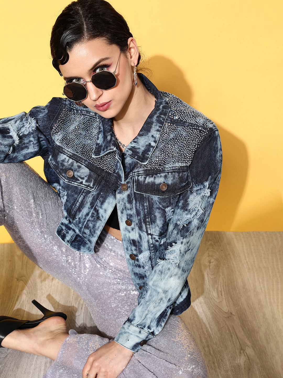 SASSAFRAS Women Gorgeous Blue Washed Crafted Denim Jacket