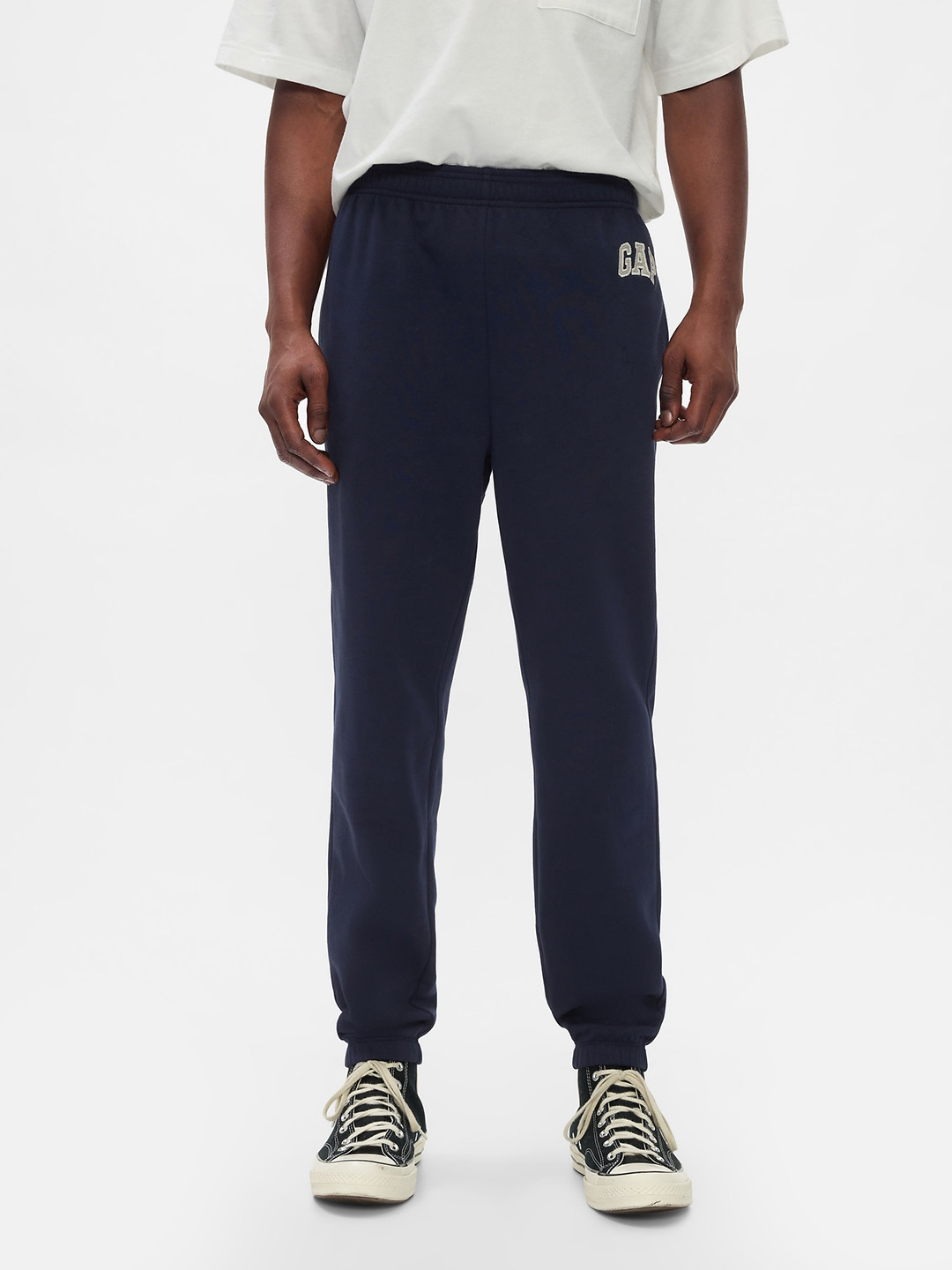 GAP Men Regular Fit Joggers