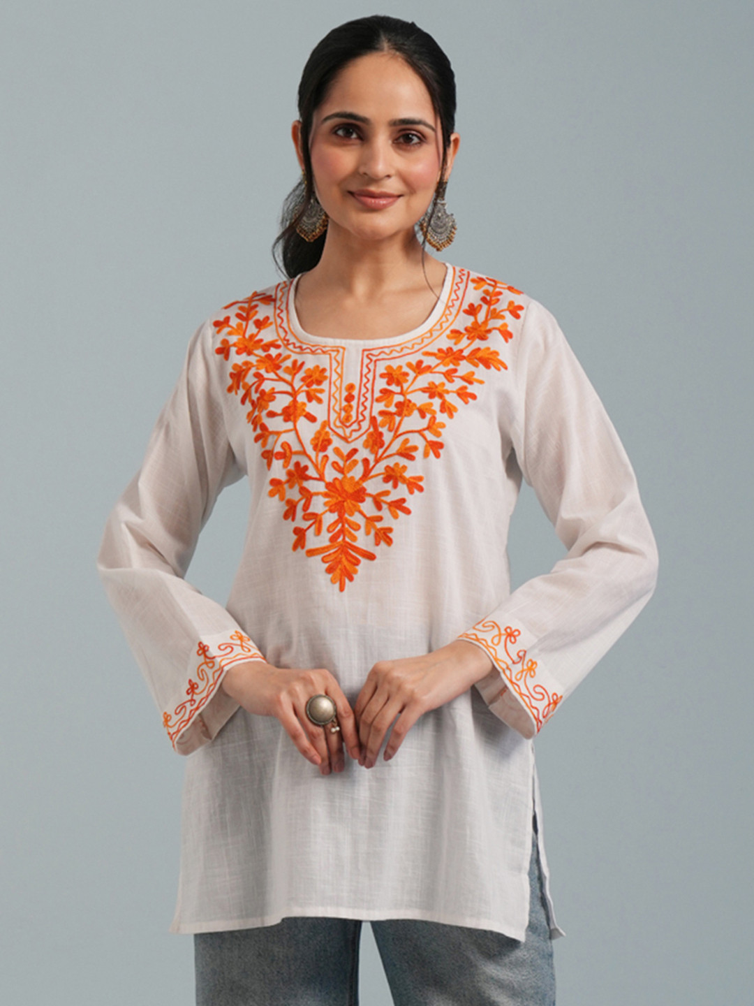 Kashmir Box Kashmiri Aari Women White Embroidered Viscose Rayon Short Kurti