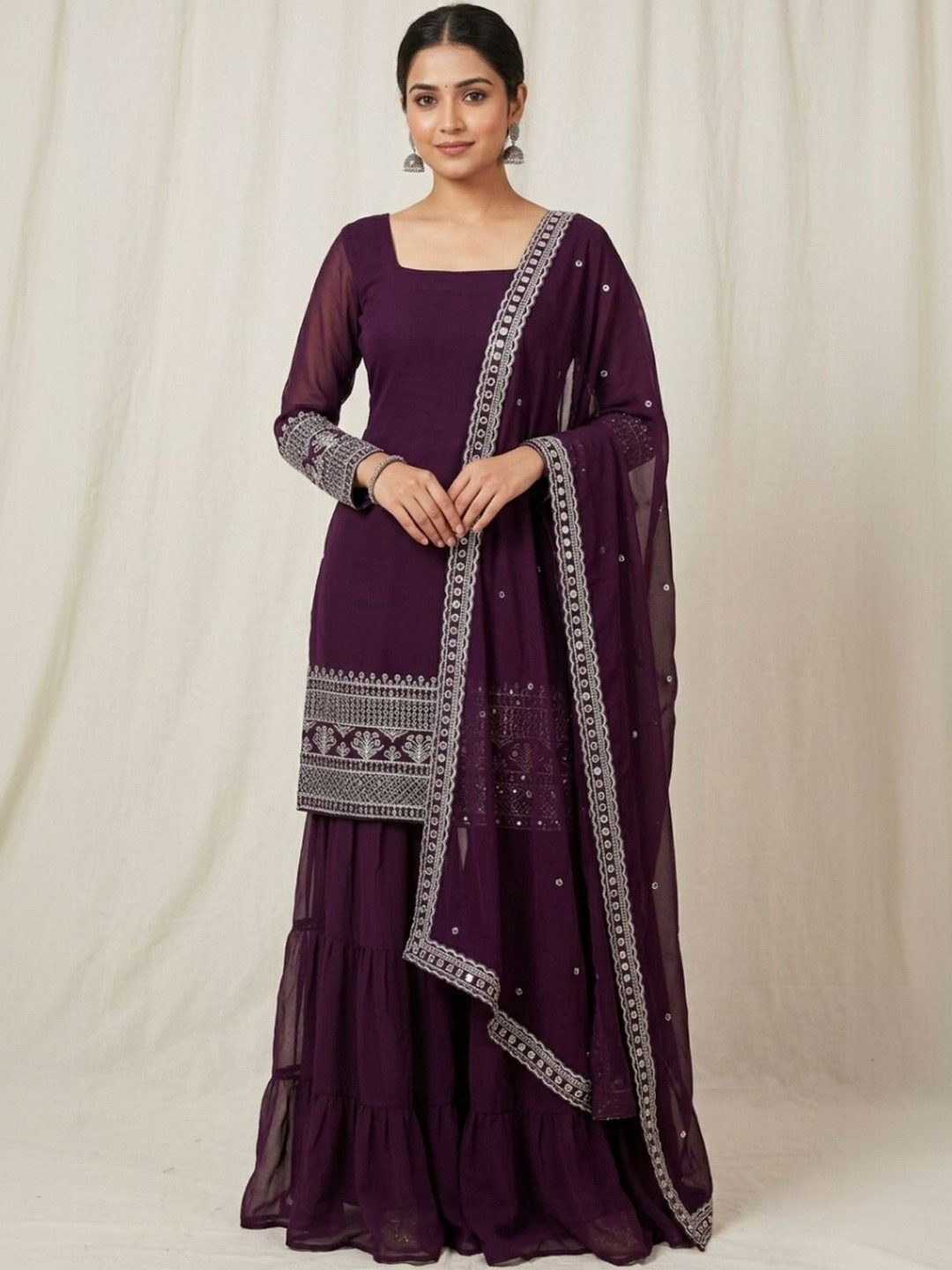 LH ENTERPRISE Women Embroidered Regular Kurti with Sharara & With Dupatta