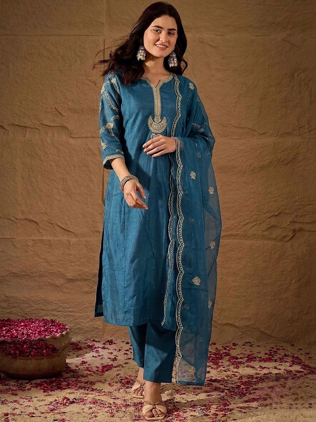 House of Pataudi Embroidered Notched Neck Kurta & Trousers With Dupatta