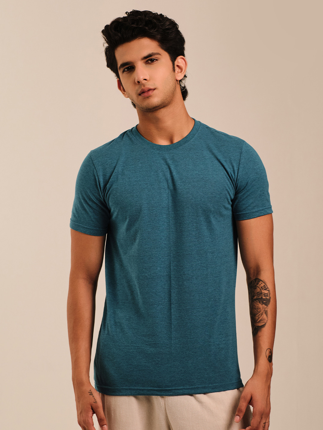 EAZY Round Neck Short Sleeves T-Shirt