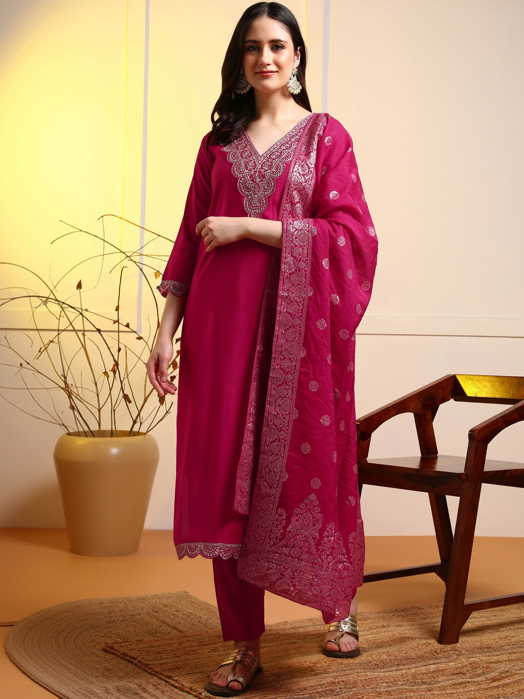 EVANORA Women Embroidered Regular Kurti with Trousers & With Dupatta