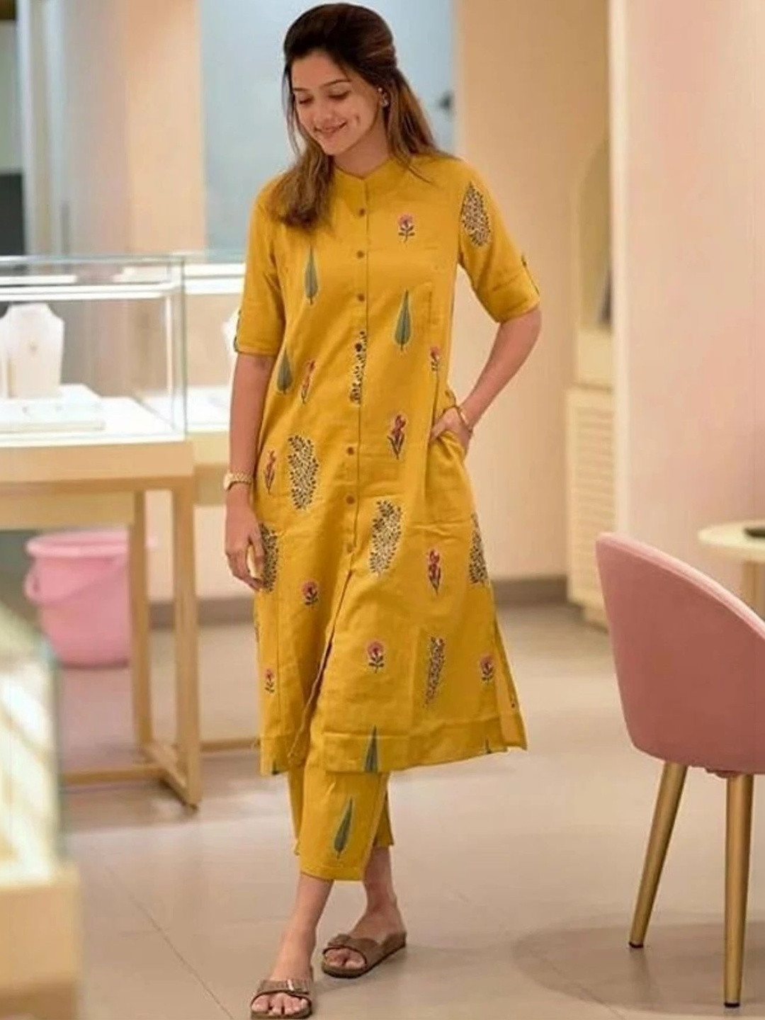 kiyooclothing Women Floral Printed Regular Kurta with Palazzos