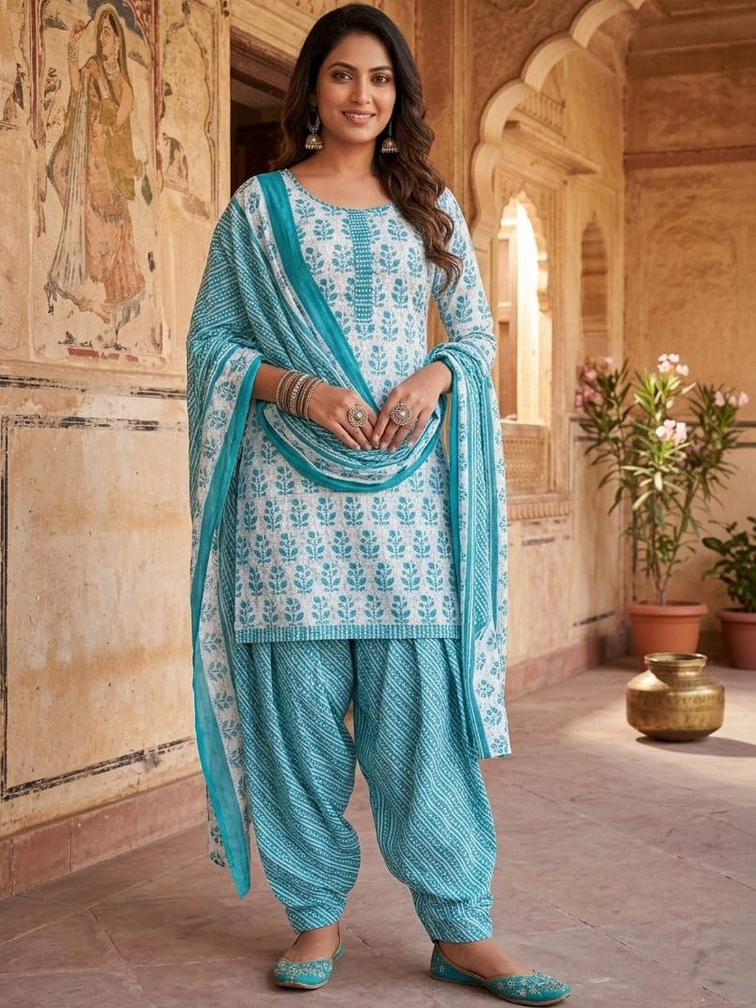 SEWDHAGA Women Floral Printed Regular Kurta with Salwar & With Dupatta
