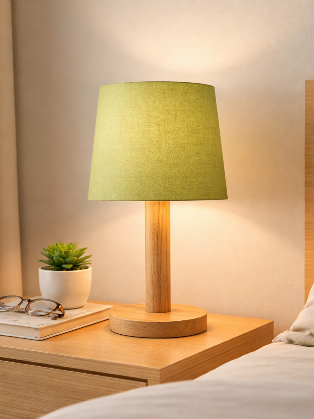 Decorcity Warm Yellow Wood Cylinder Solid High Quality Electrical Table Lamps