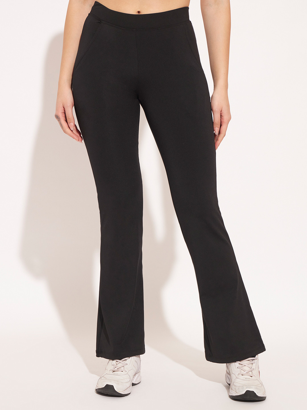 VOGAAN Straight-Fit Rapid-Dry Tights