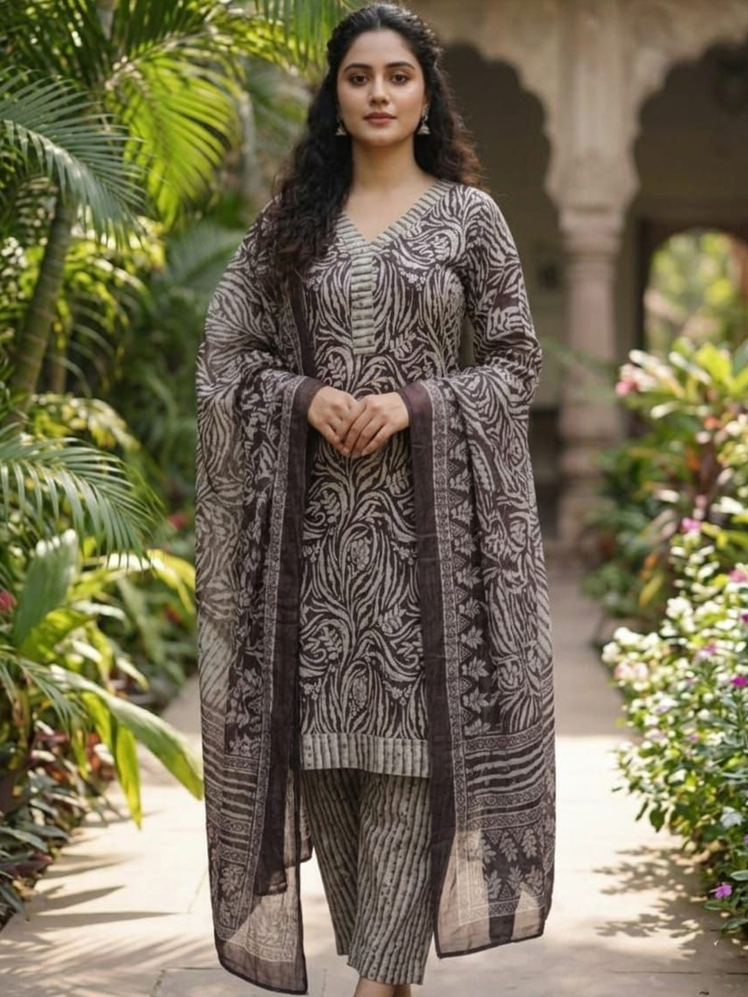 SEWDHAGA Women Printed Regular Kurta with Trousers & With Dupatta