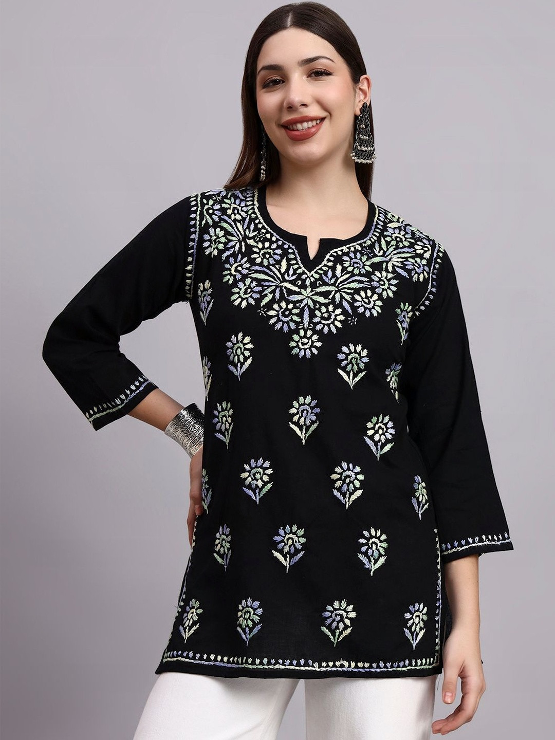 Syrish Embroidered Chikankari Handloom Chikankari Kurti