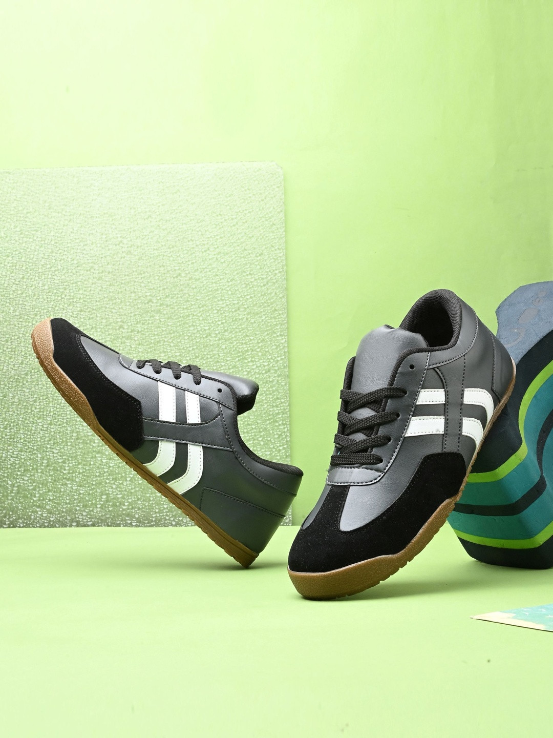 glitchez Men Sneakers