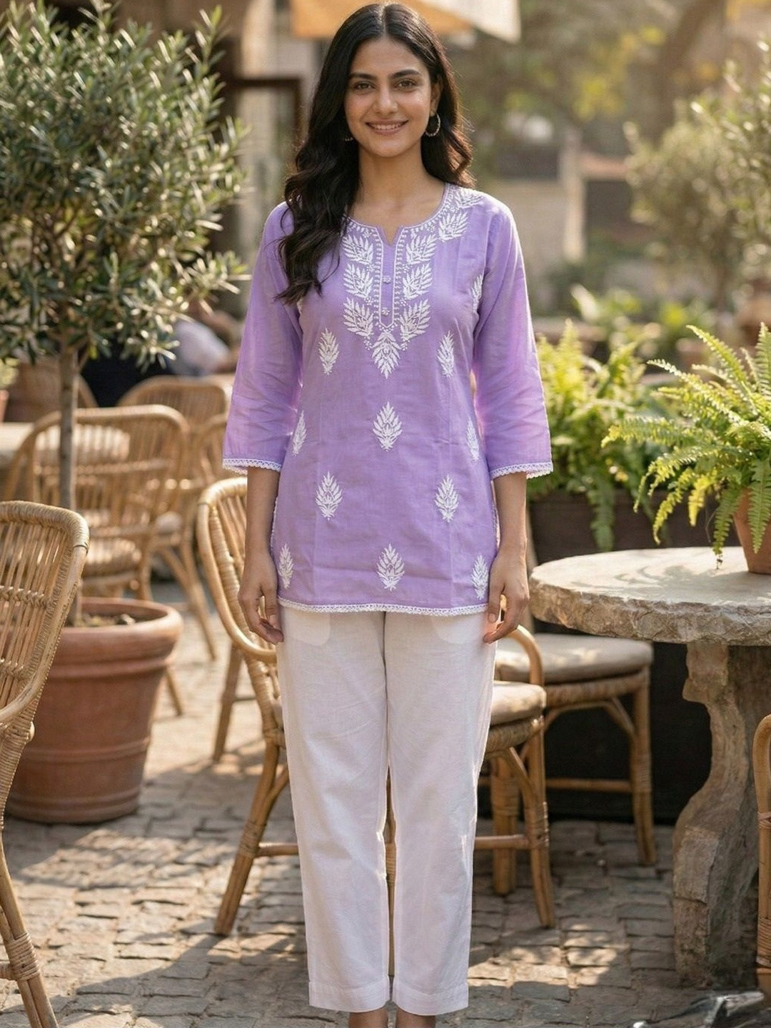 ZIVRAA Embroidered Thread Work Thread Work Kurti