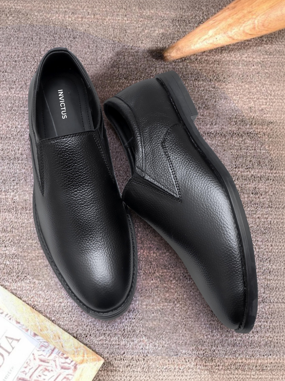 INVICTUS Men Leather Round Toe Formal Slip-Ons