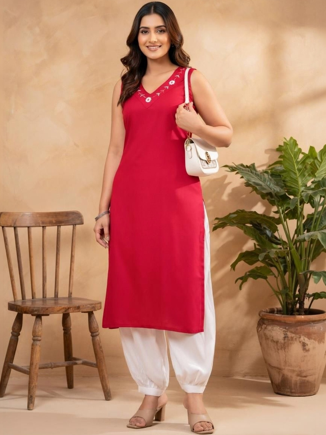 Sangria V-Neck Kurta & Salwar