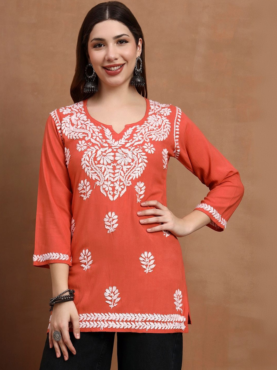 Syrish Embroidered Chikankari Handloom Chikankari Kurti