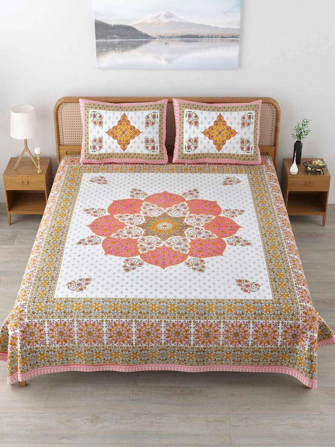 MAFATLAL Sanskriti White & Brown Printed Cotton 144 TC Super King Bedsheet Set 1.82 m x 1.10 m