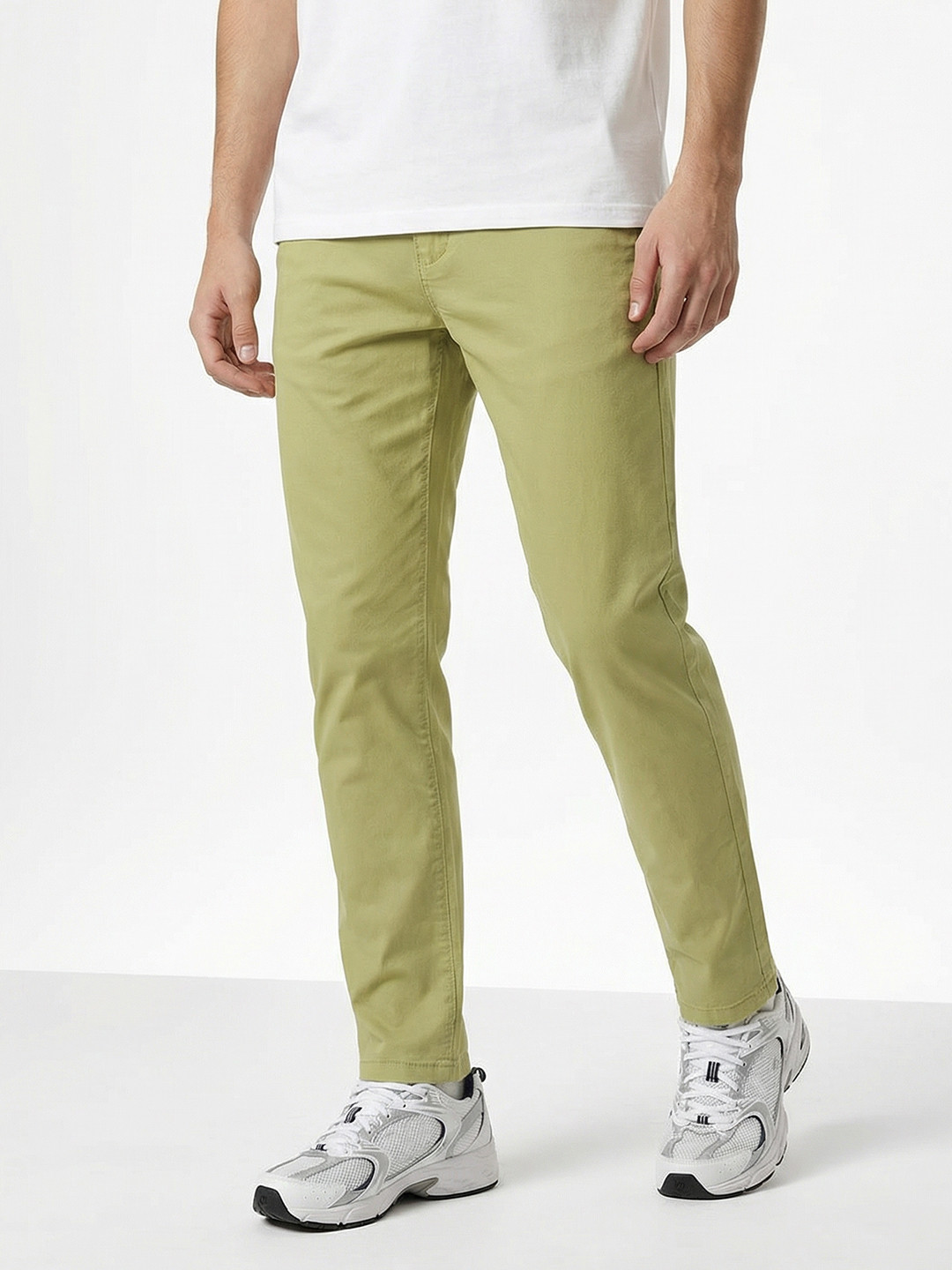 Aeropostale Men Slim Fit Chinos