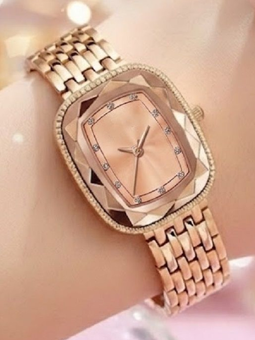 SZN Women Embellished Dial & Stainless Steel Bracelet Style Straps Analogue Watch laali CopperMG