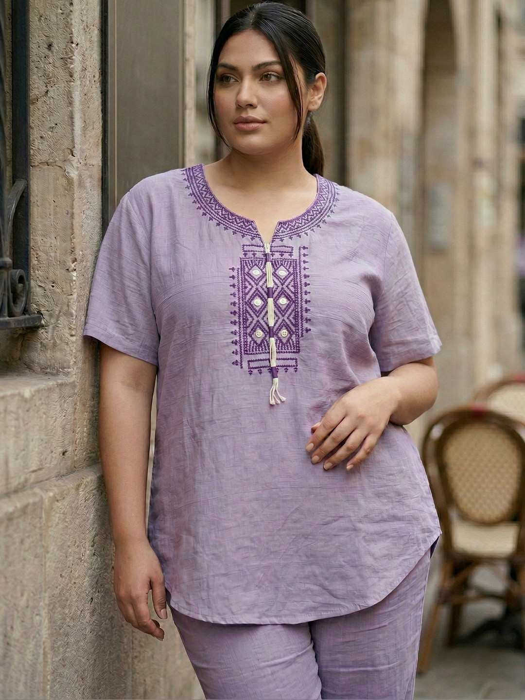 MAKHHI WEAR YOUR VIBE Ethnic Motifs Embroidered Thread Work Linen Blend Thread Work Kurti