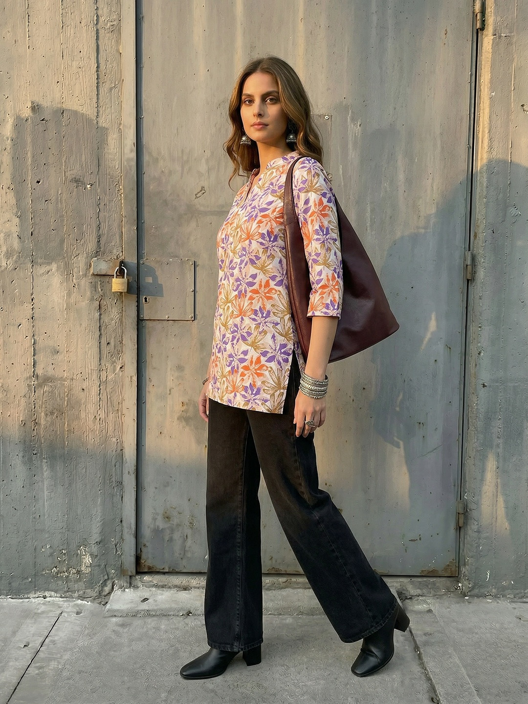 Anouk Rustic Floral Printed Mandarin Collar Straight Kurti