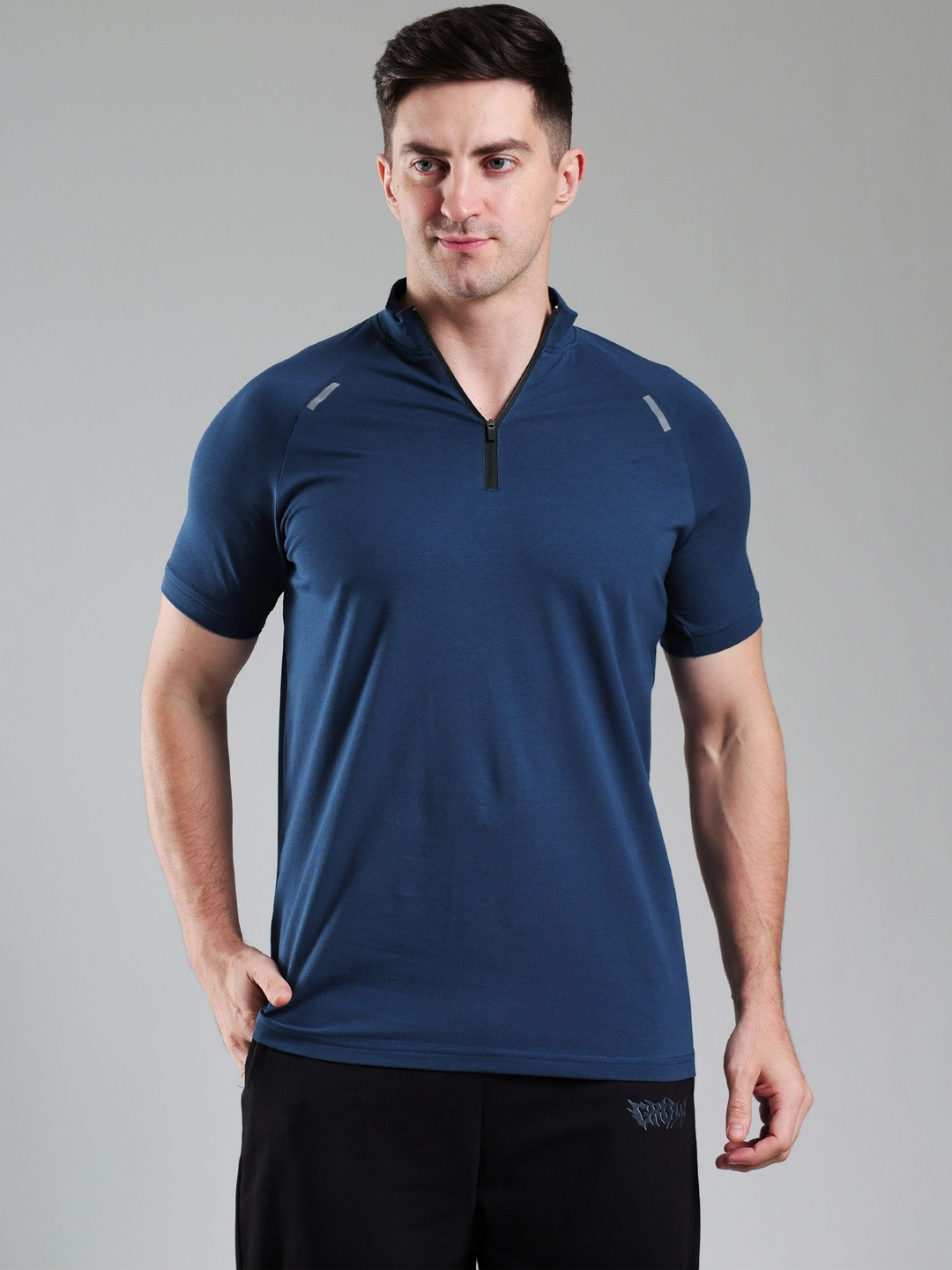 GROW Men High Neck T-shirt