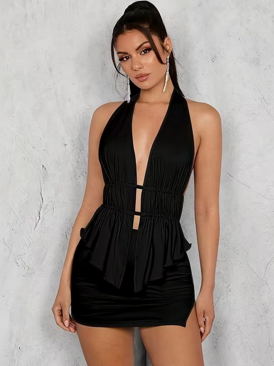 TRAQUILA Women Halter Neck Slim Fit T-shirt