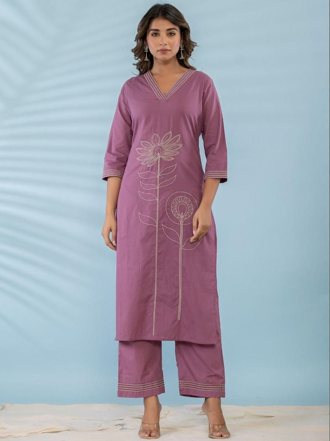 GHUMMAN SONAKSHI Women Floral Embroidered Regular Thread Work Pure Cotton Kurta with Palazzos