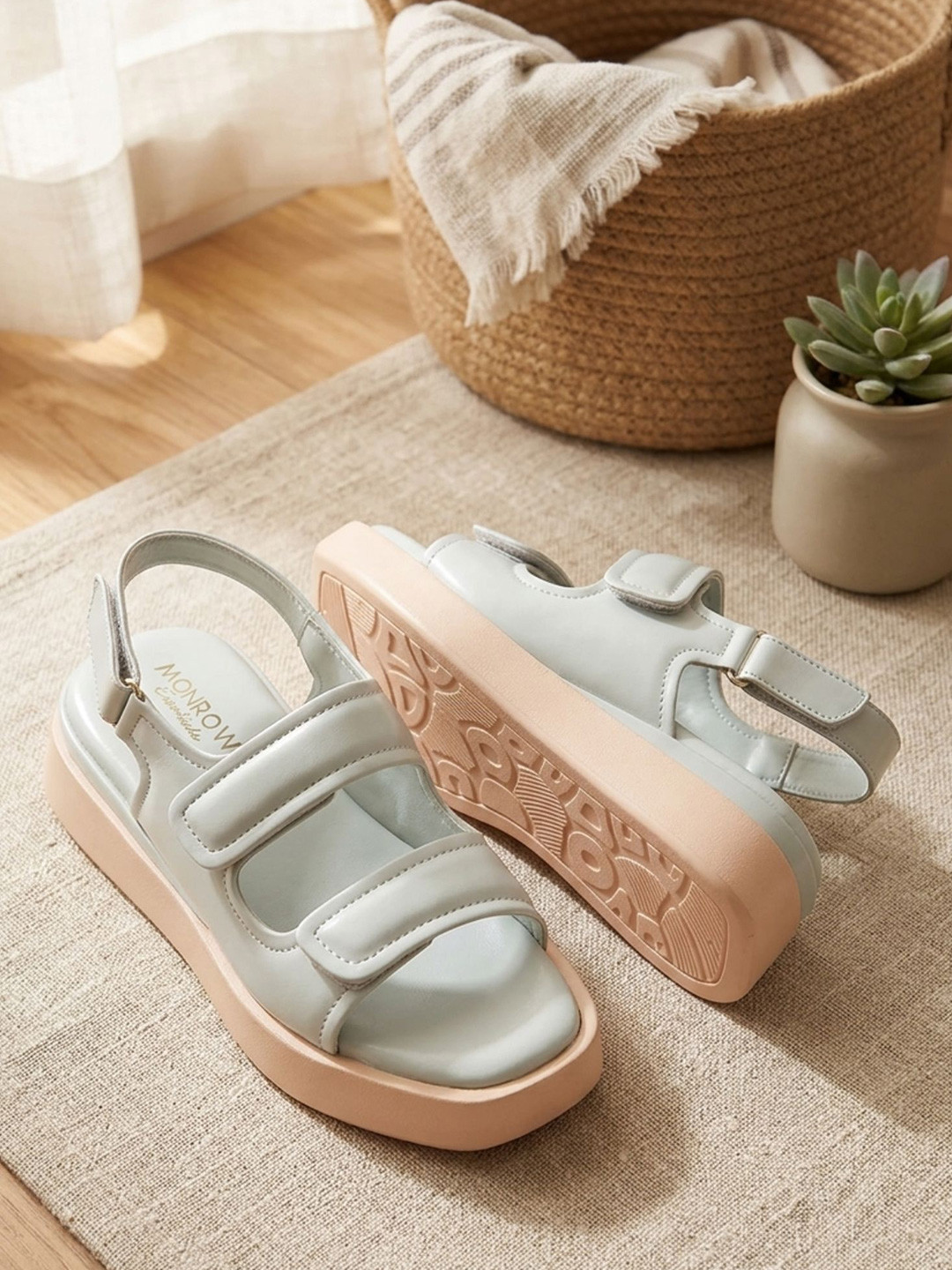 Monrow Green Open Toe Flatform Heels