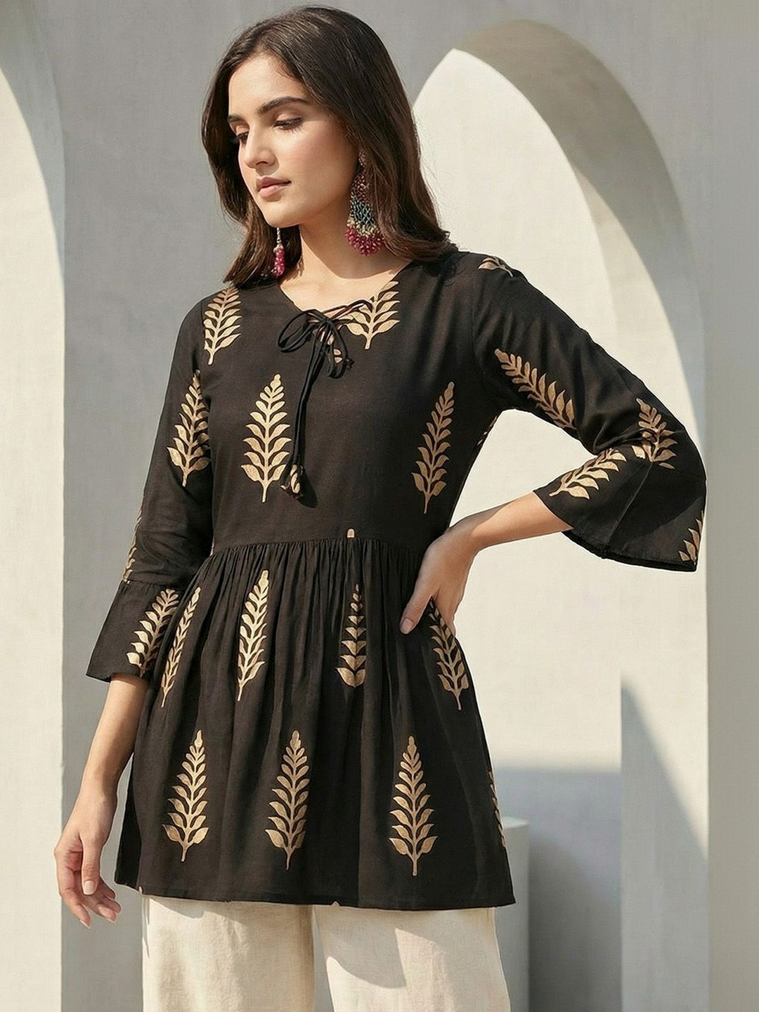 Ishin Women Ethnic Motifs Printed Flared Sleeves Kurta