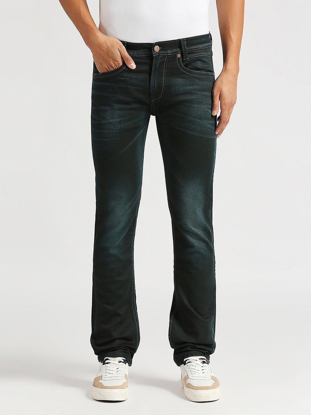 Pepe Jeans Men Vapour Slim Fit Mid-Rise Clean Look Light Fade Stretchable Jeans