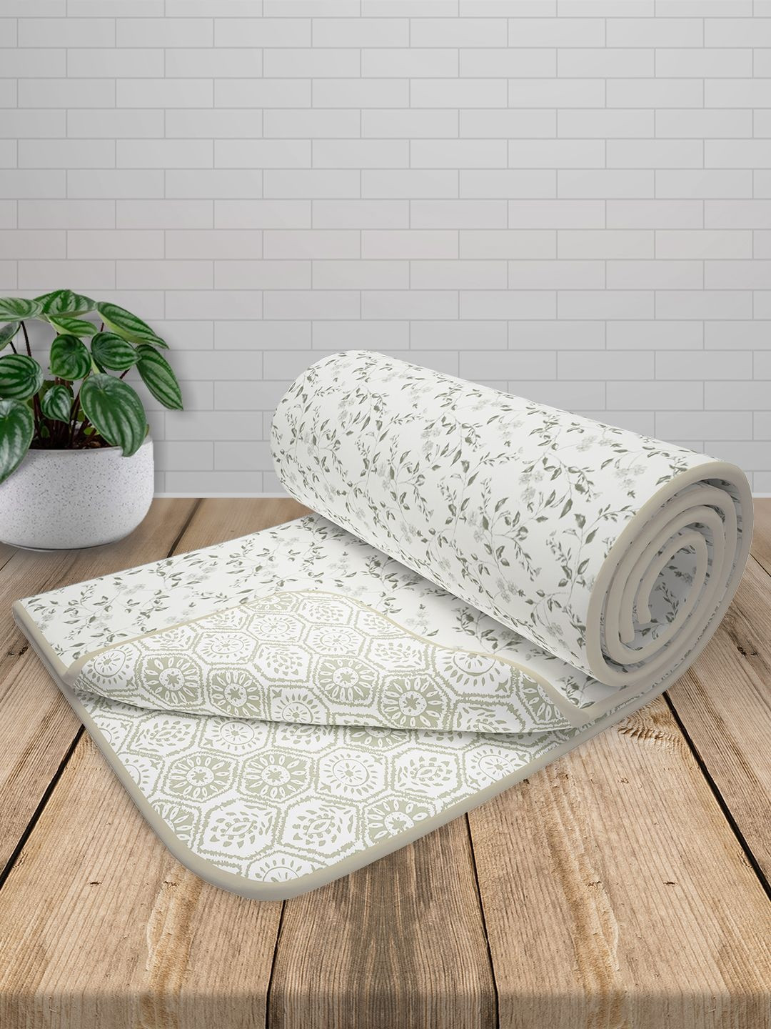 Story@home White & Ivory Floral AC Room 150 GSM Dohar