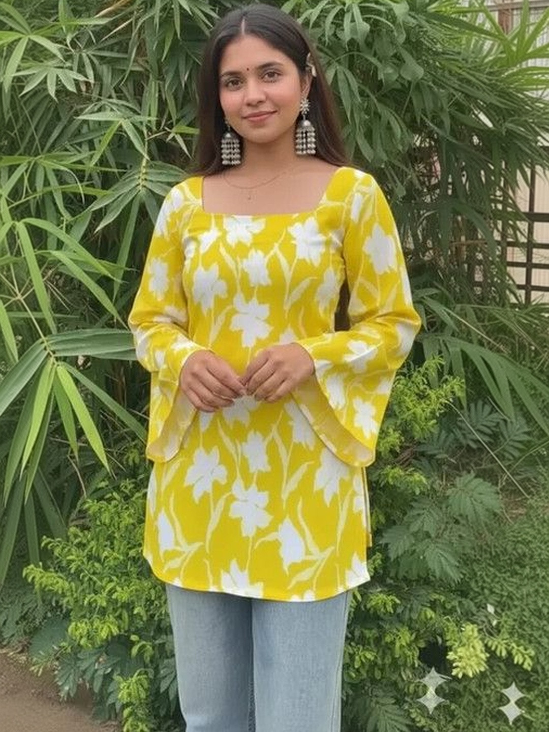 ALENJAN Floral Printed Square Neck Kurti