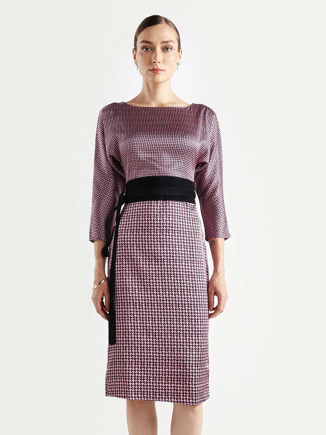 RAREISM Women Wine Straight Fit Fit Regular Sleeve Boat Neck Dress
