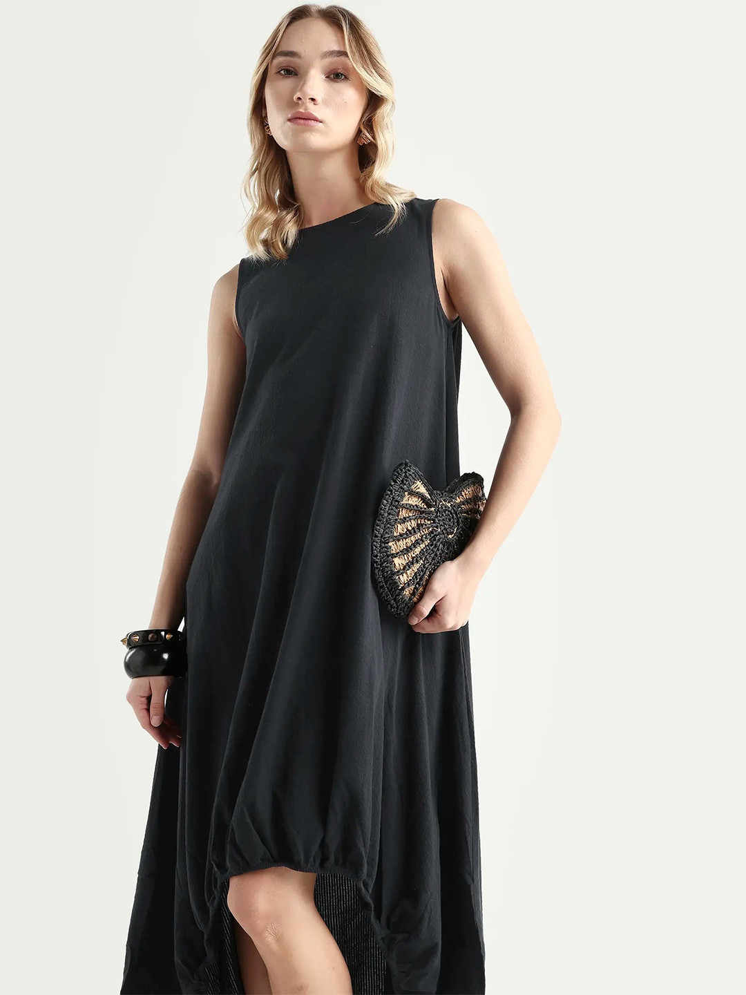 RAREISM Women Black Relaxed Fit Fit Crew Neck Dress