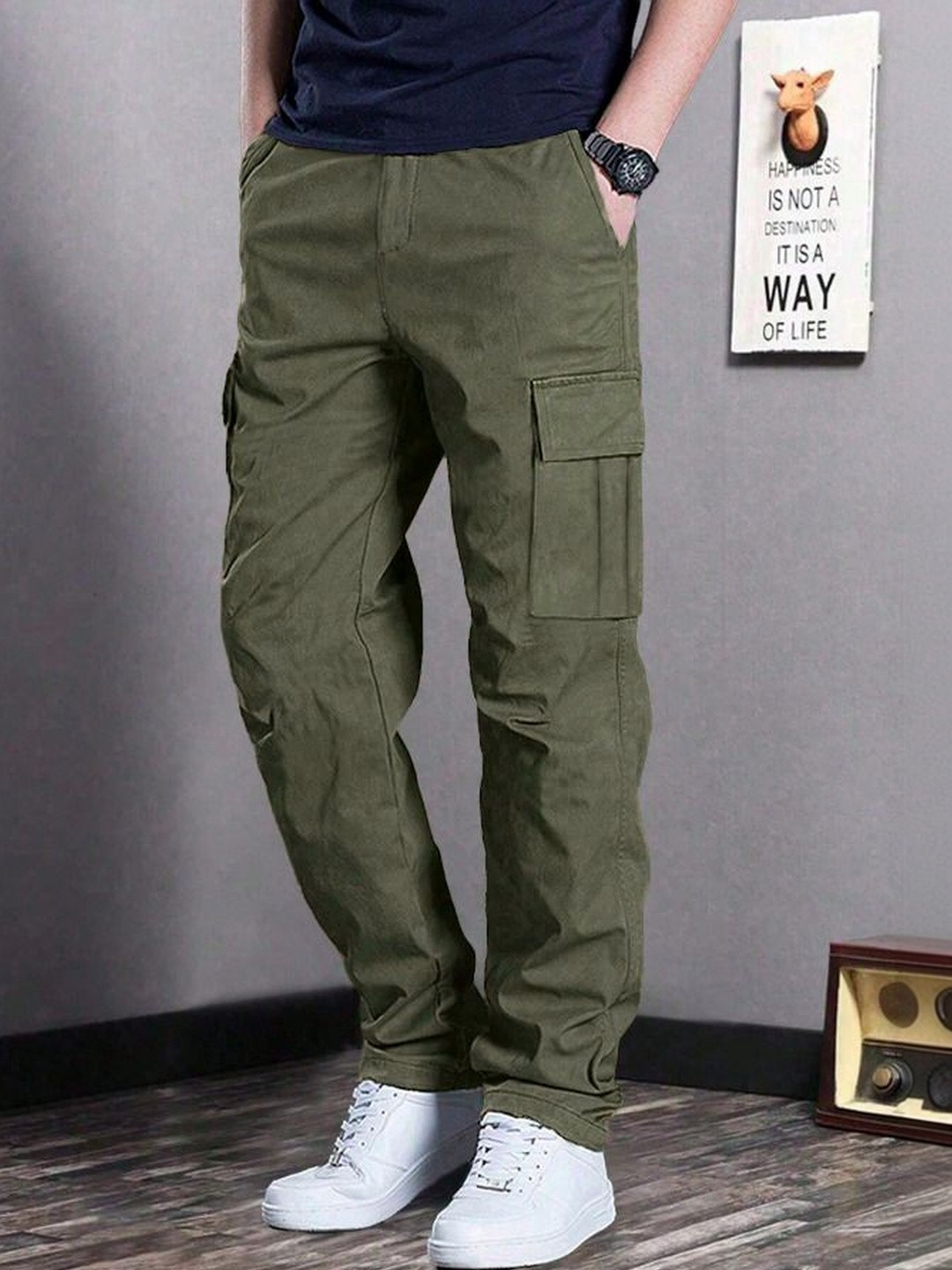 Sprouted Men Relaxed Cargos Trousers