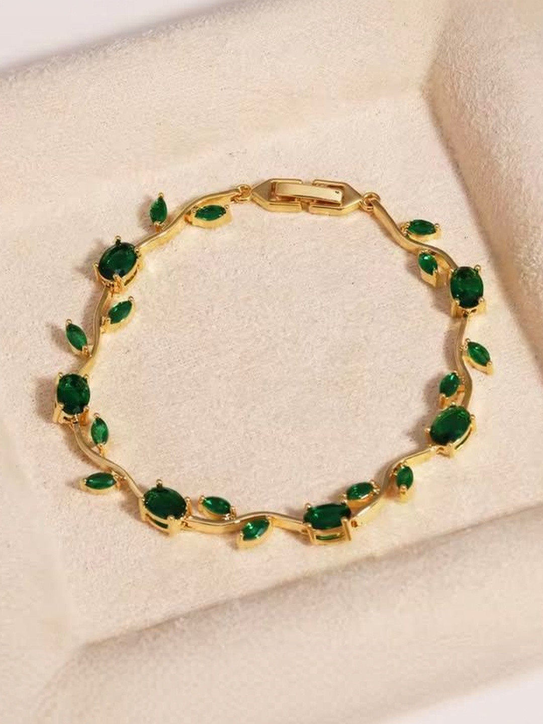 Sparkly You Stainless Steel Gold-Plated Anti Tarnish Tulip Bracelet