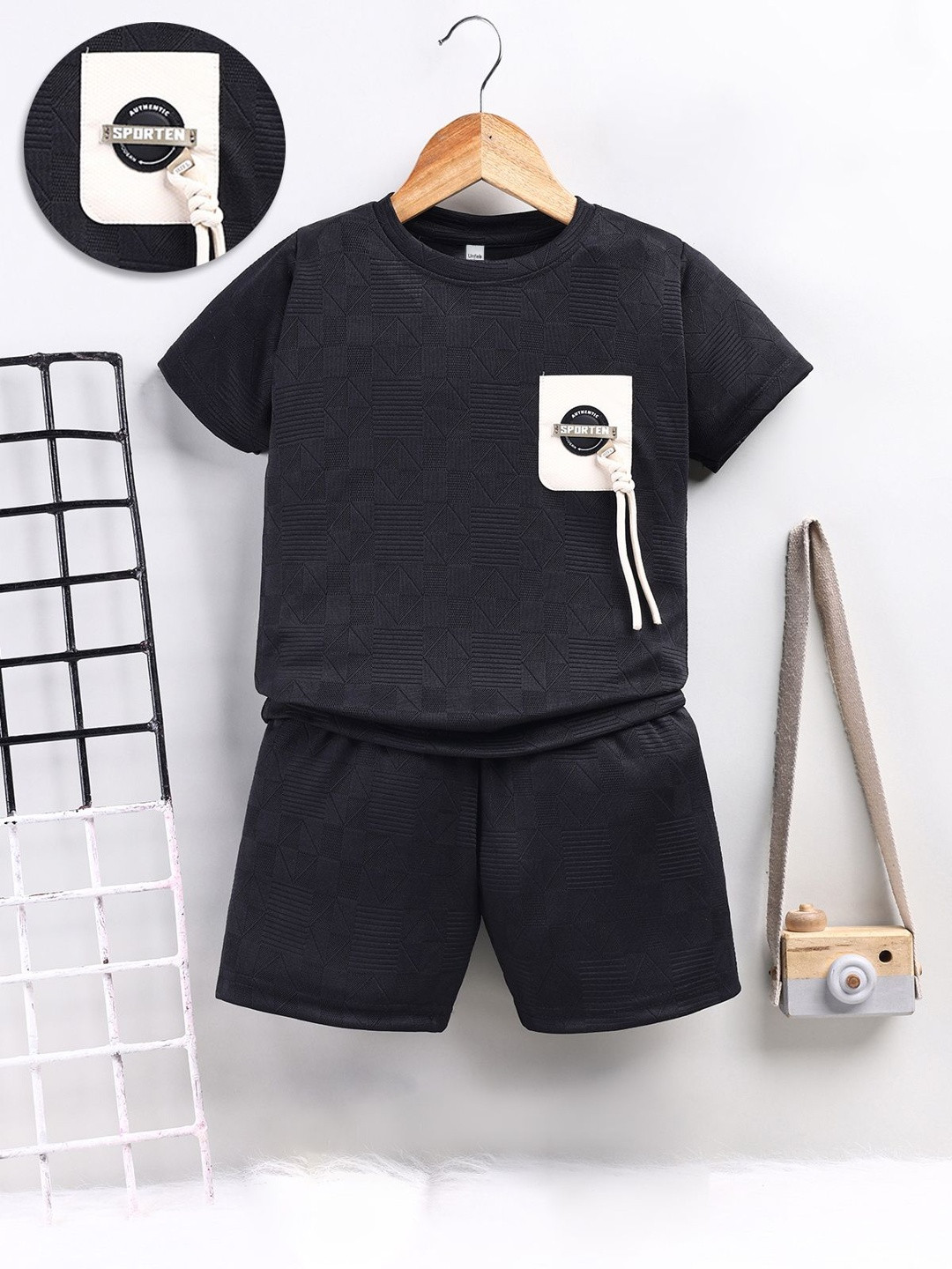 Unfab Self Design T-shirt with Shorts