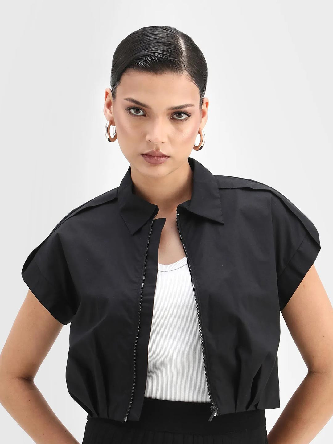 RAREISM Zuckery Primary High Neck Extended Sleeves Top