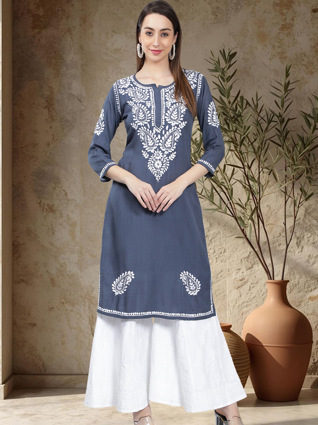 Seva Chikan Chikankari Paisley Embroidered Round Neck Three-Quarter Sleeve Straight Kurta