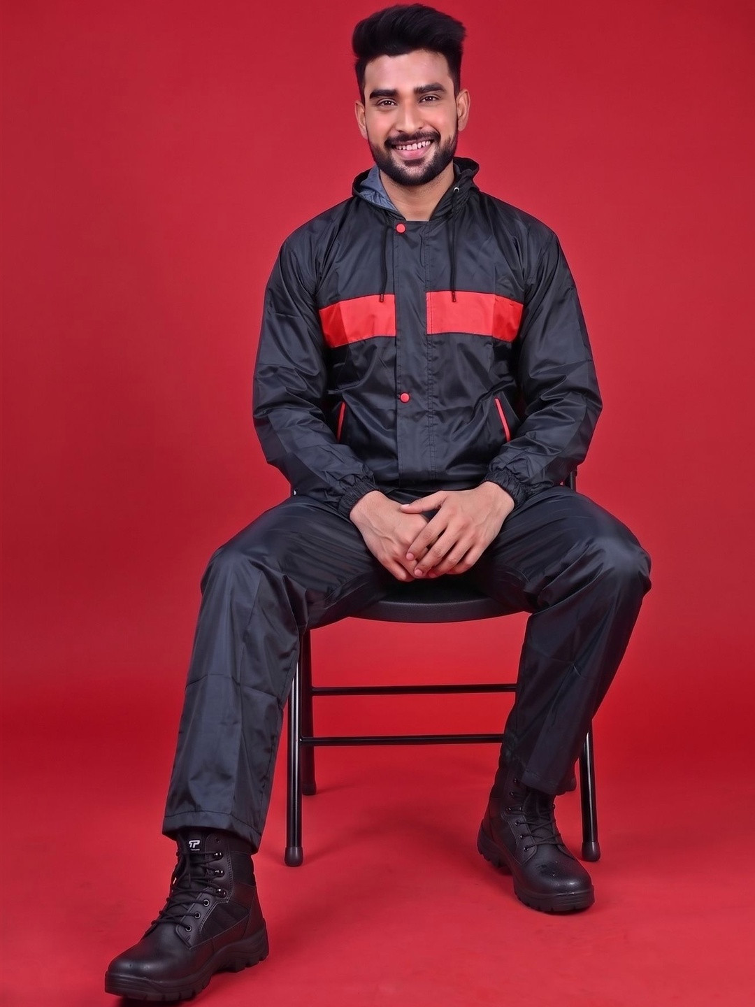 Mars Infiniti Men Colourblocked Attached Hood Rain Suit